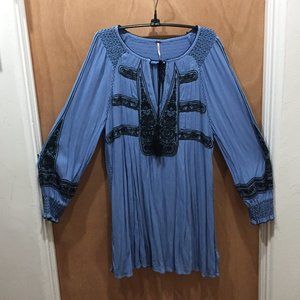 Free People Tunic Dress Blue Long Sleeve Embroidered Size XS